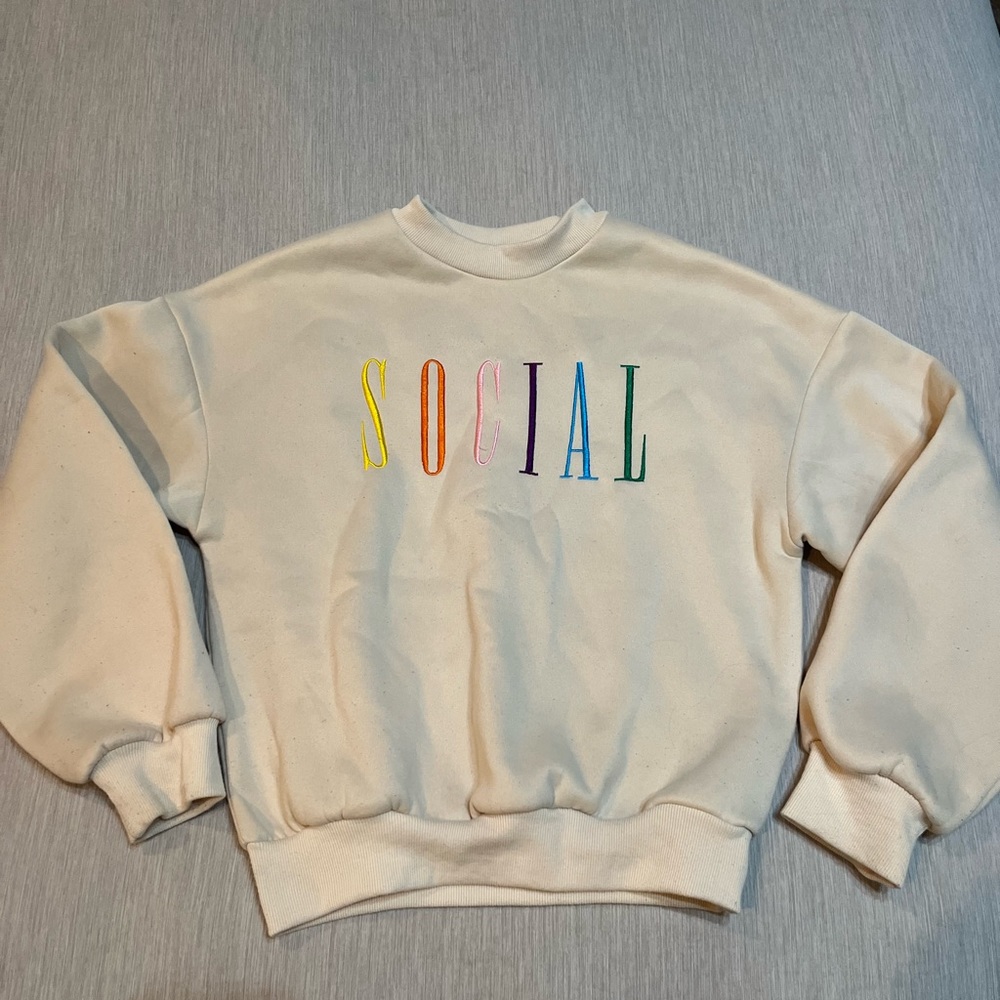 Social sweatshirt